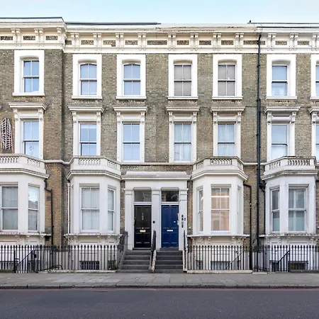 Modern 2 Bed En-Suite Chelsea